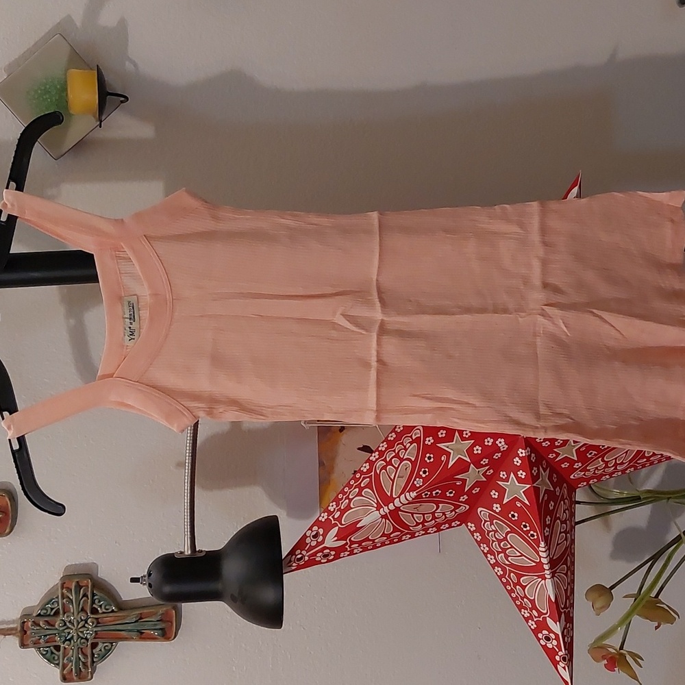 NWOT  baby pink ribbed long tank top